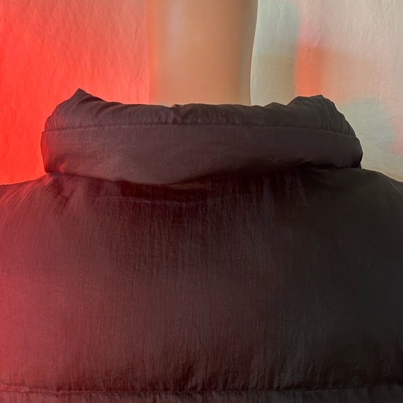 Cropped black Puffer - Picture 5 of 7